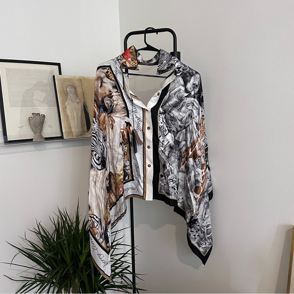 Burberry silk backless haltertop with animal kingdom print XL